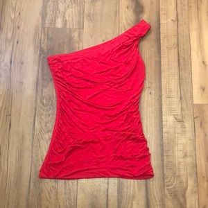 Angle strap rooshed tank